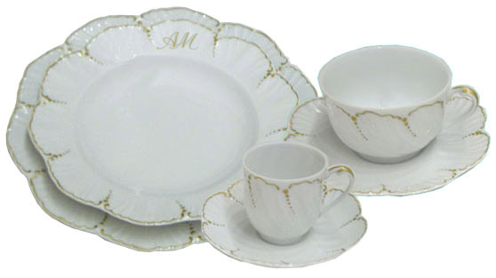 Servizio tavola ´Romance Rilievo oro´